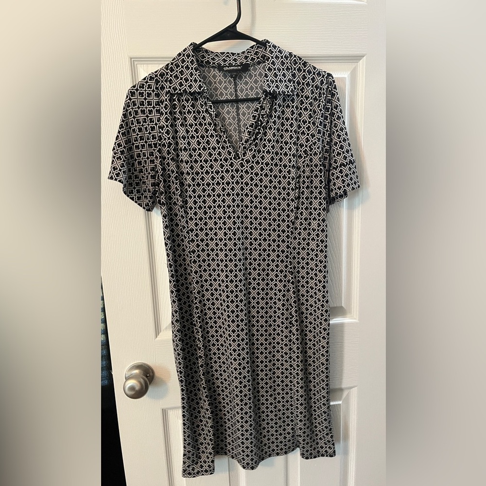 Small size 6 black print dress.